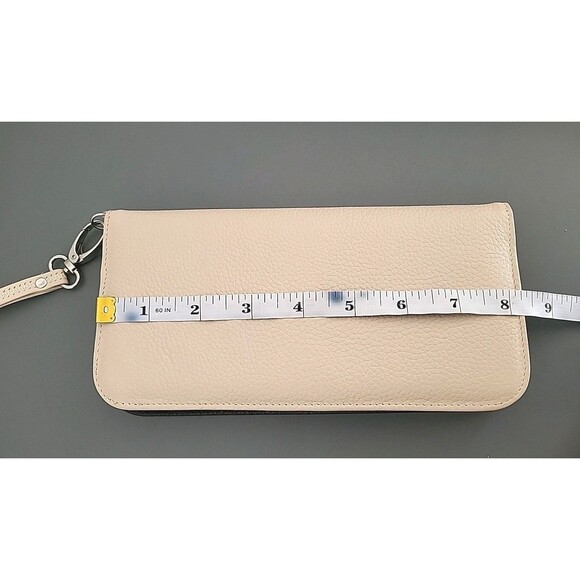 VERA Pelle Ivory Pebbled Leather Clutch Wallet Italy Snap Close EUC - Picture 2 of 9